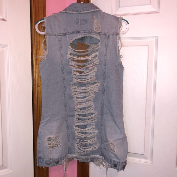 Distressed Longline Denim Vest - Picture 7 of 8